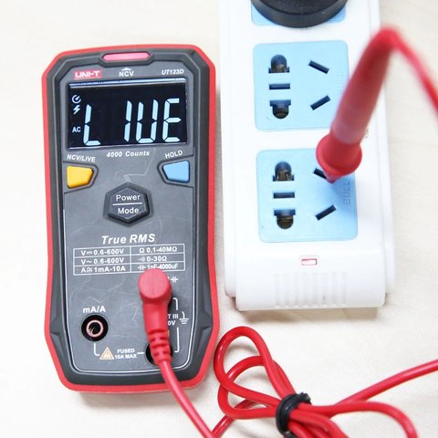 Multímetro digital industrial UNI-T UT123D Vista previa  4